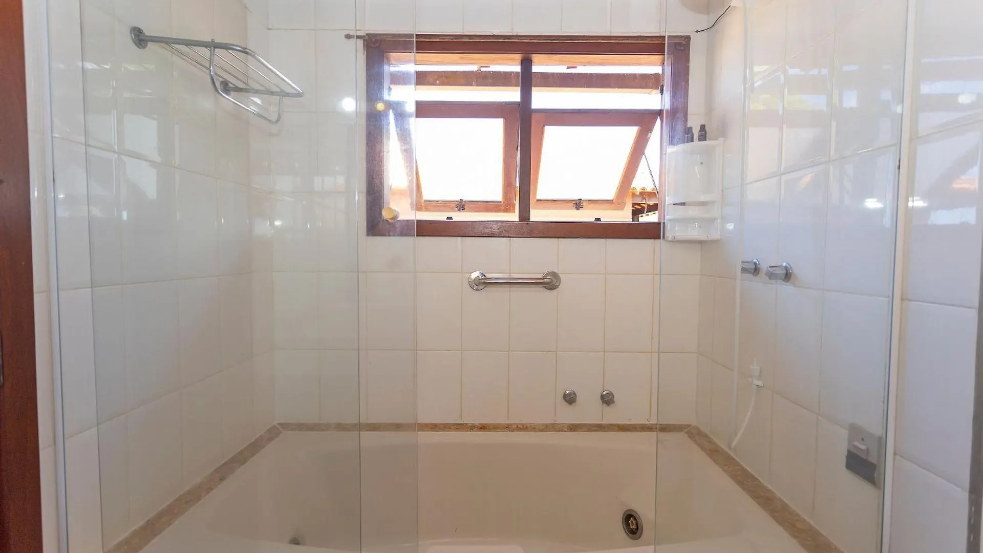 Casa Com 4 Suites E Piscina Em Buzios | Pz 1214 0*, Armacao dos Buzios Brazil