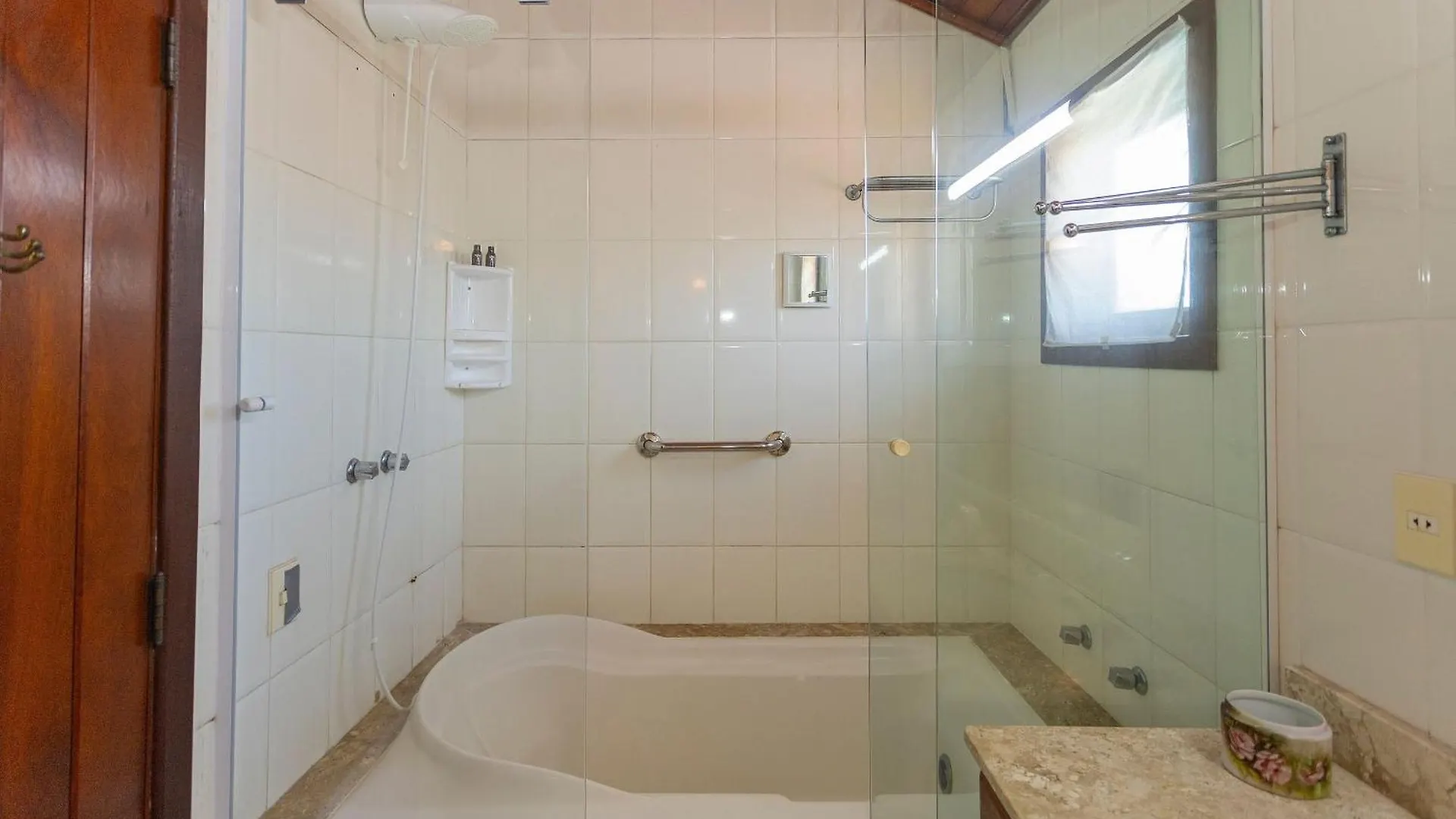 Casa Com 4 Suites E Piscina Em Buzios | Pz 1214 0*, Armacao dos Buzios
