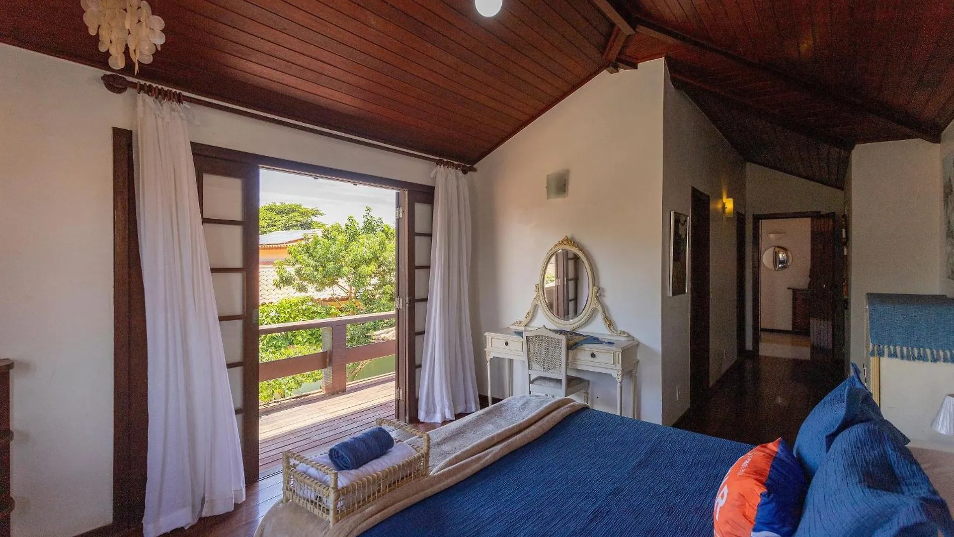 Holiday home Casa Com 4 Suites E Piscina Em Buzios | Pz 1214