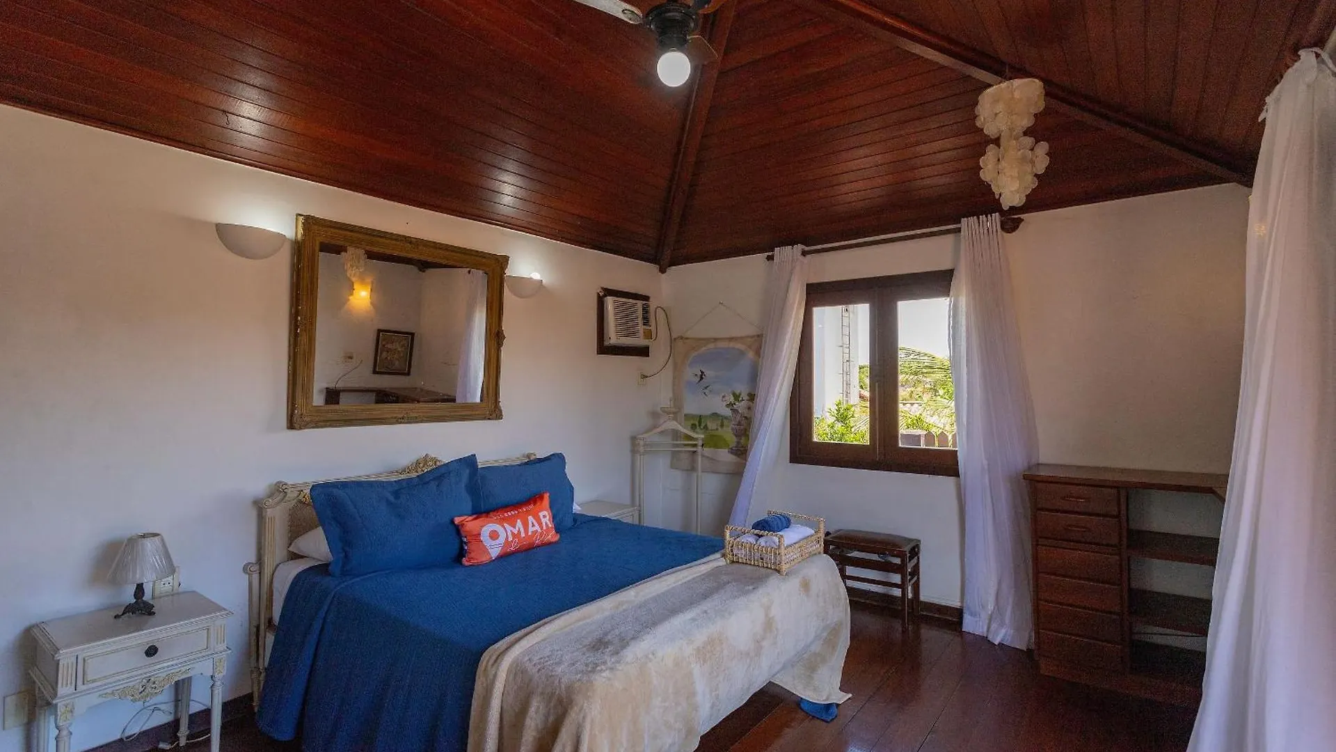 Casa Com 4 Suites E Piscina Em Buzios | Pz 1214