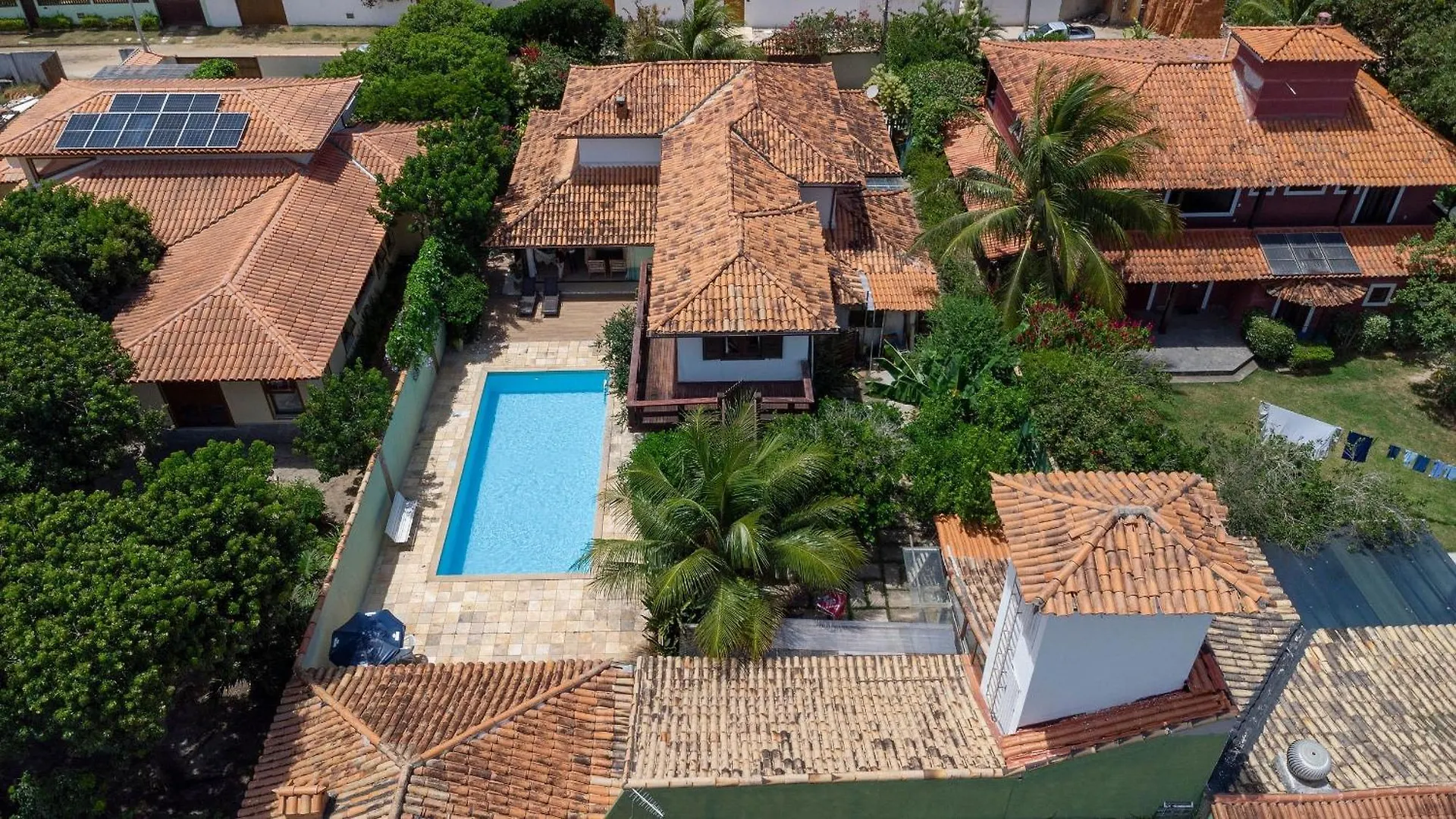 Casa Com 4 Suites E Piscina Em Buzios | Pz 1214