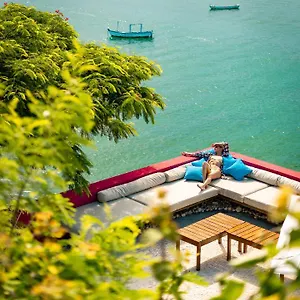 5* Hotel Insolito Boutique &